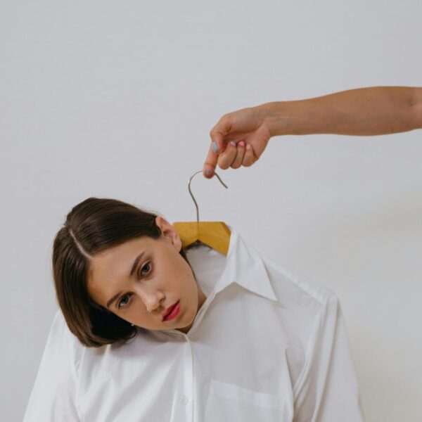 How to Choose the Right Hanger for Your Clothes