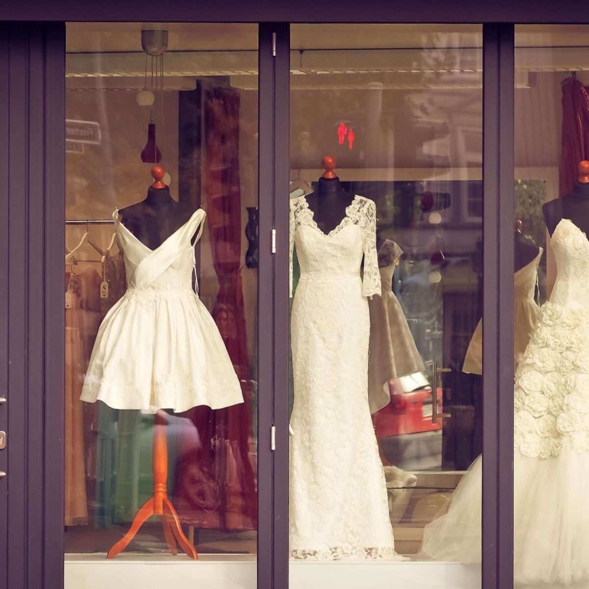 Why Window Displays are Important in Retail Stores
