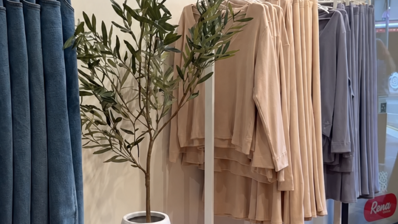 White Clothing Racks
